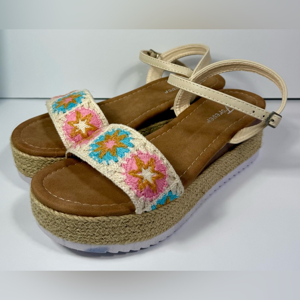 Forever Boho Crochet Platform Sandals Embroidered Espadrille Size 7.5
